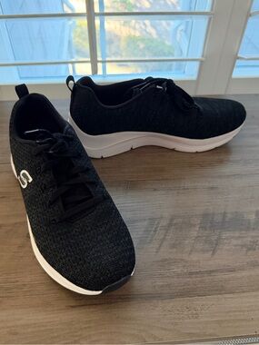 Skechers Women’s Black S Sport Arch Comfort Shoes | Size 9